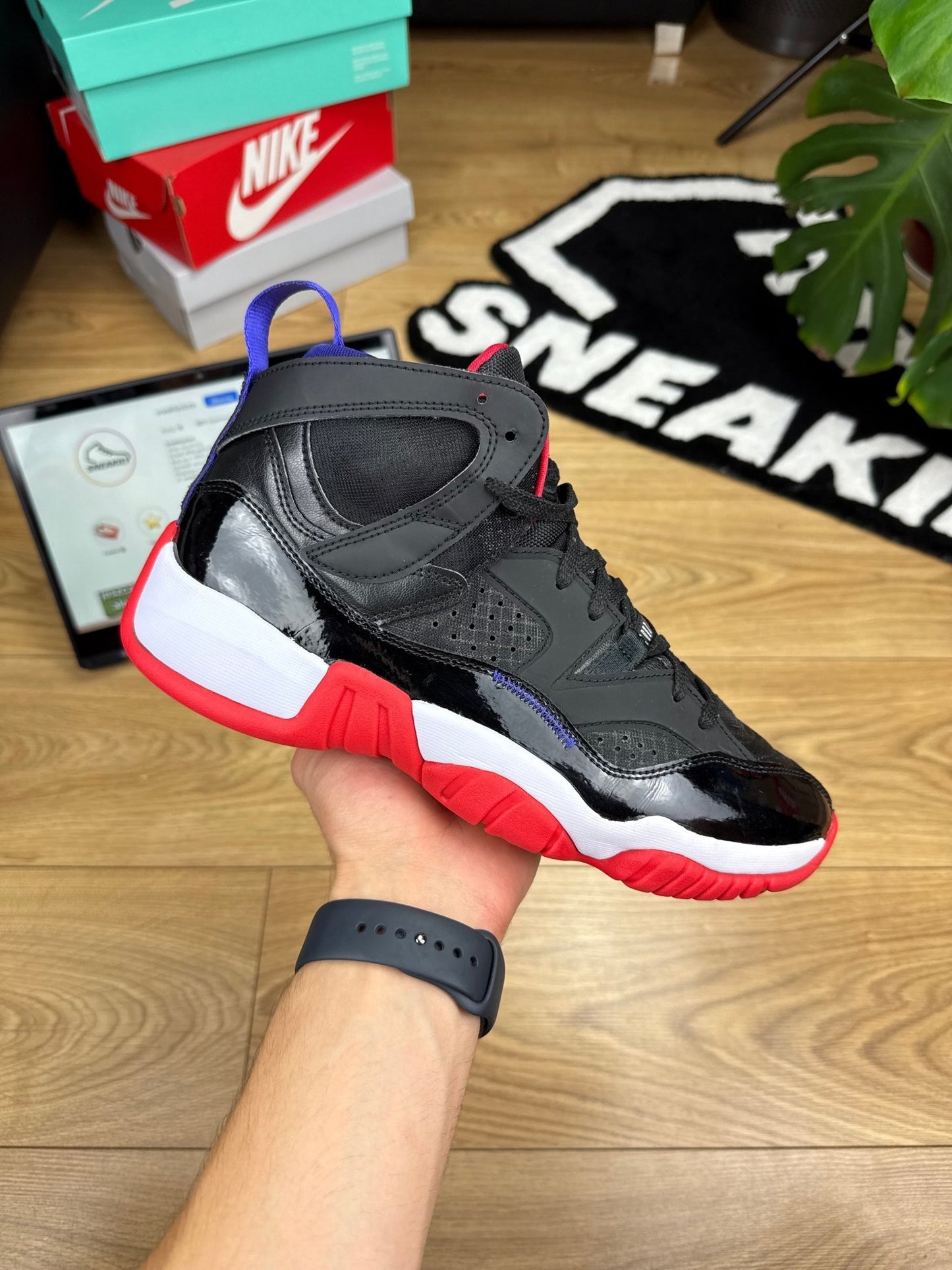 Nike Air Jordan Jumpman Two Trey (43)