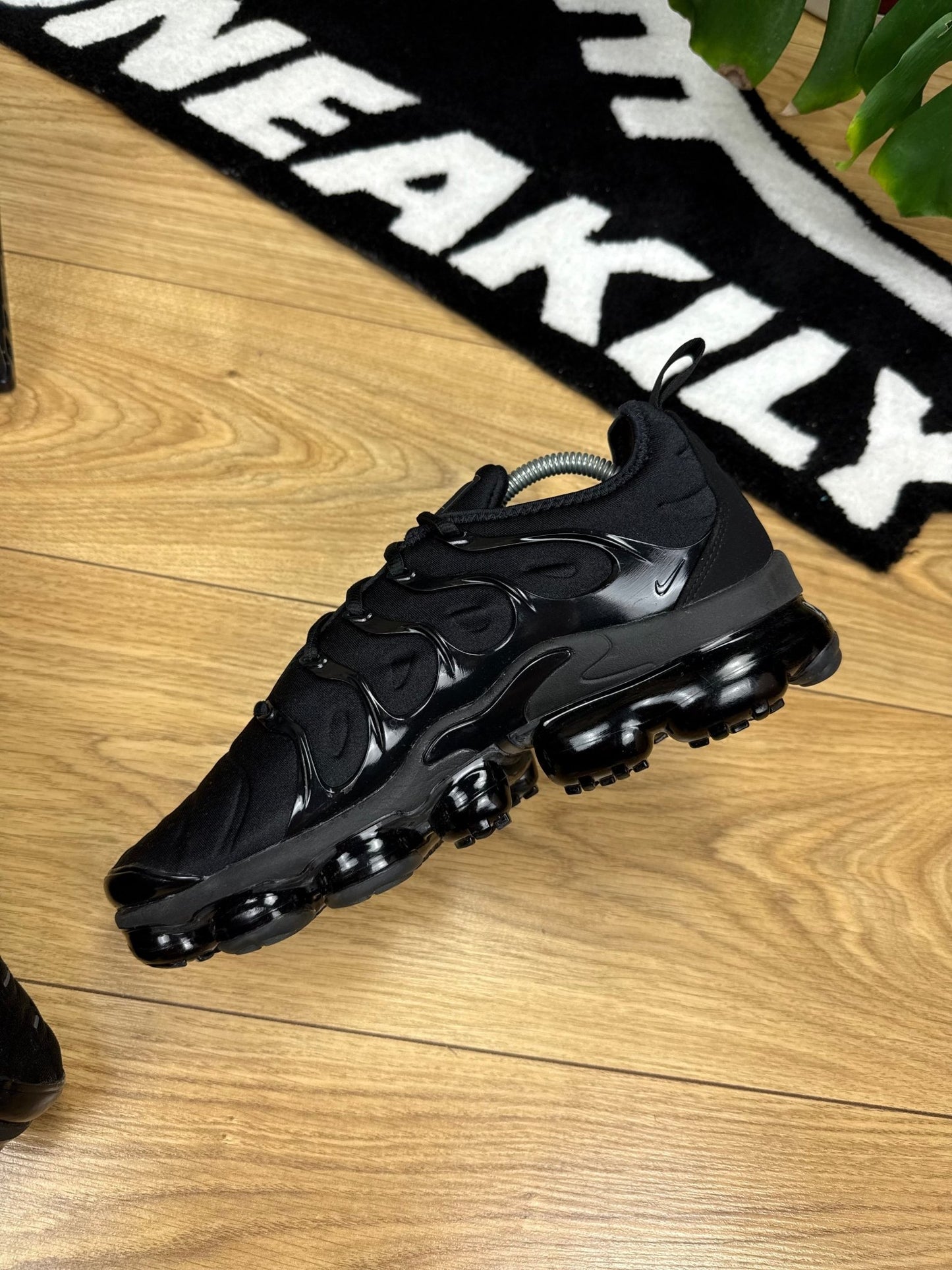 Nike Air Vapormax Plus (42.5)