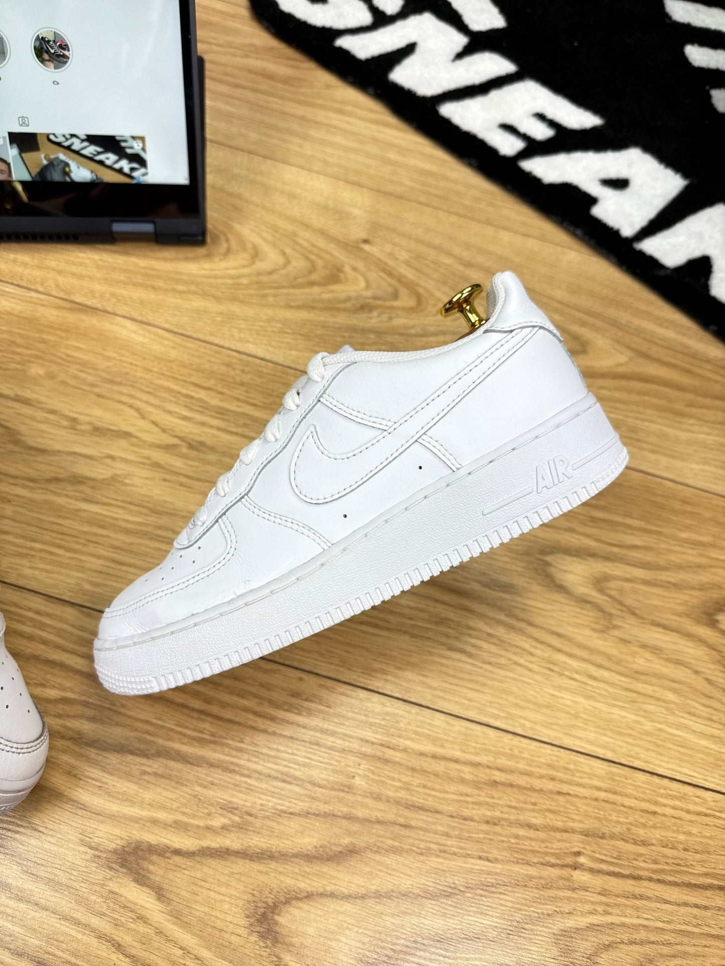 Nike Air Force 1 Low (38.5)