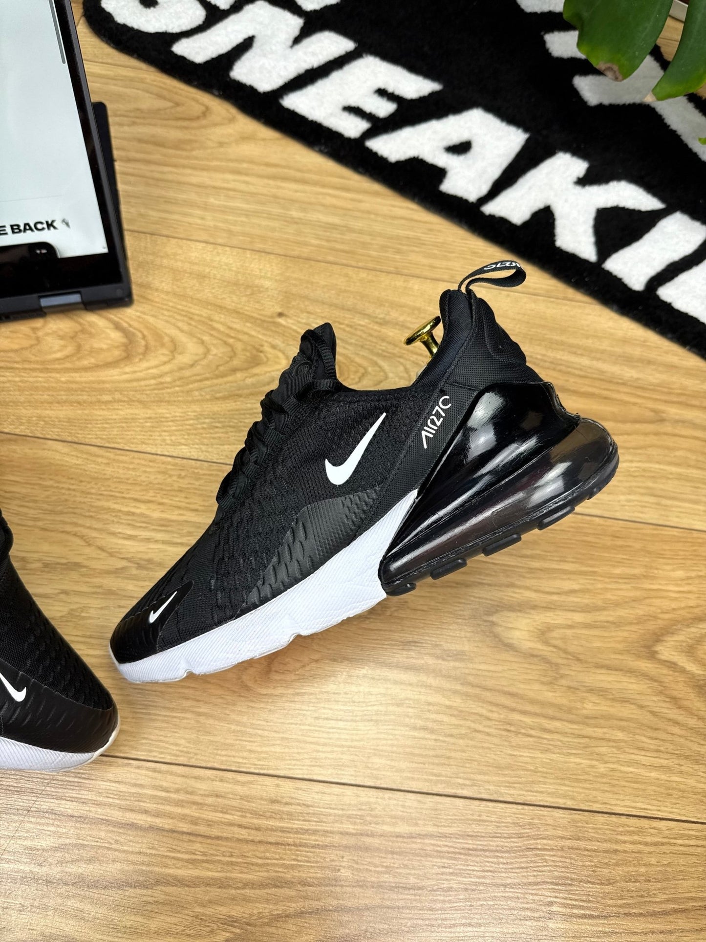Nike Air Max 270 (42)