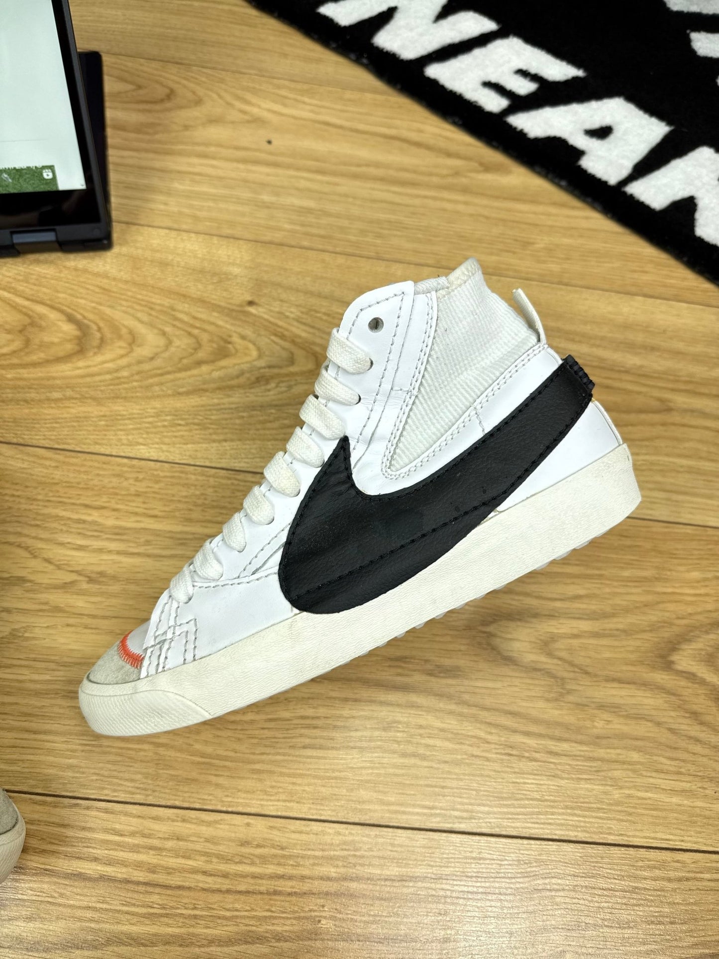 Nike Blazer Jumbo Mid (42)