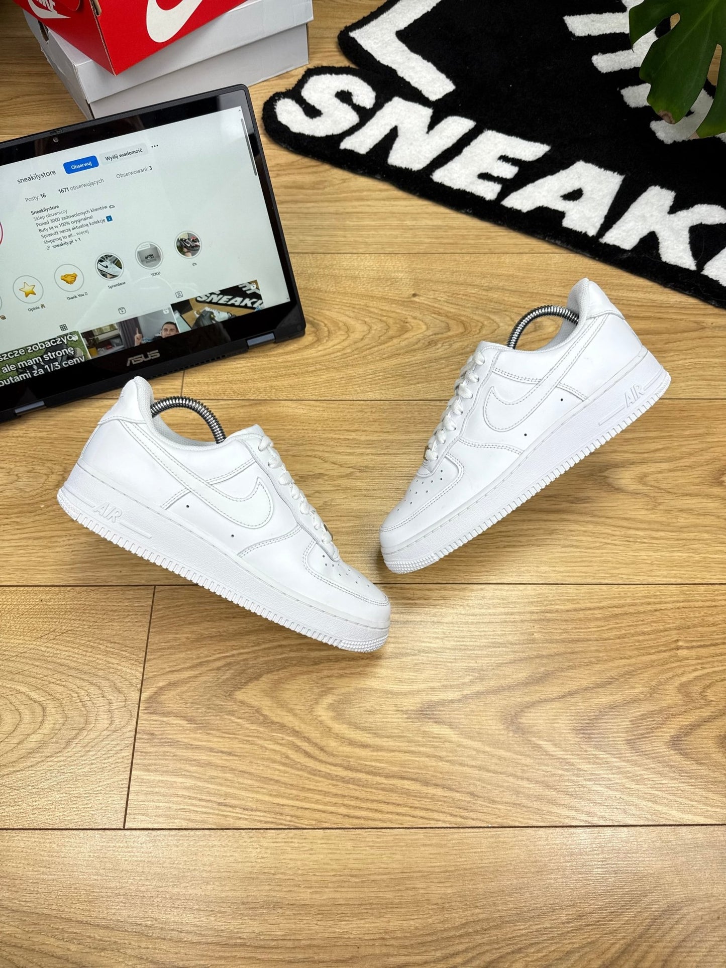 Nike Air Force 1 Low (40)