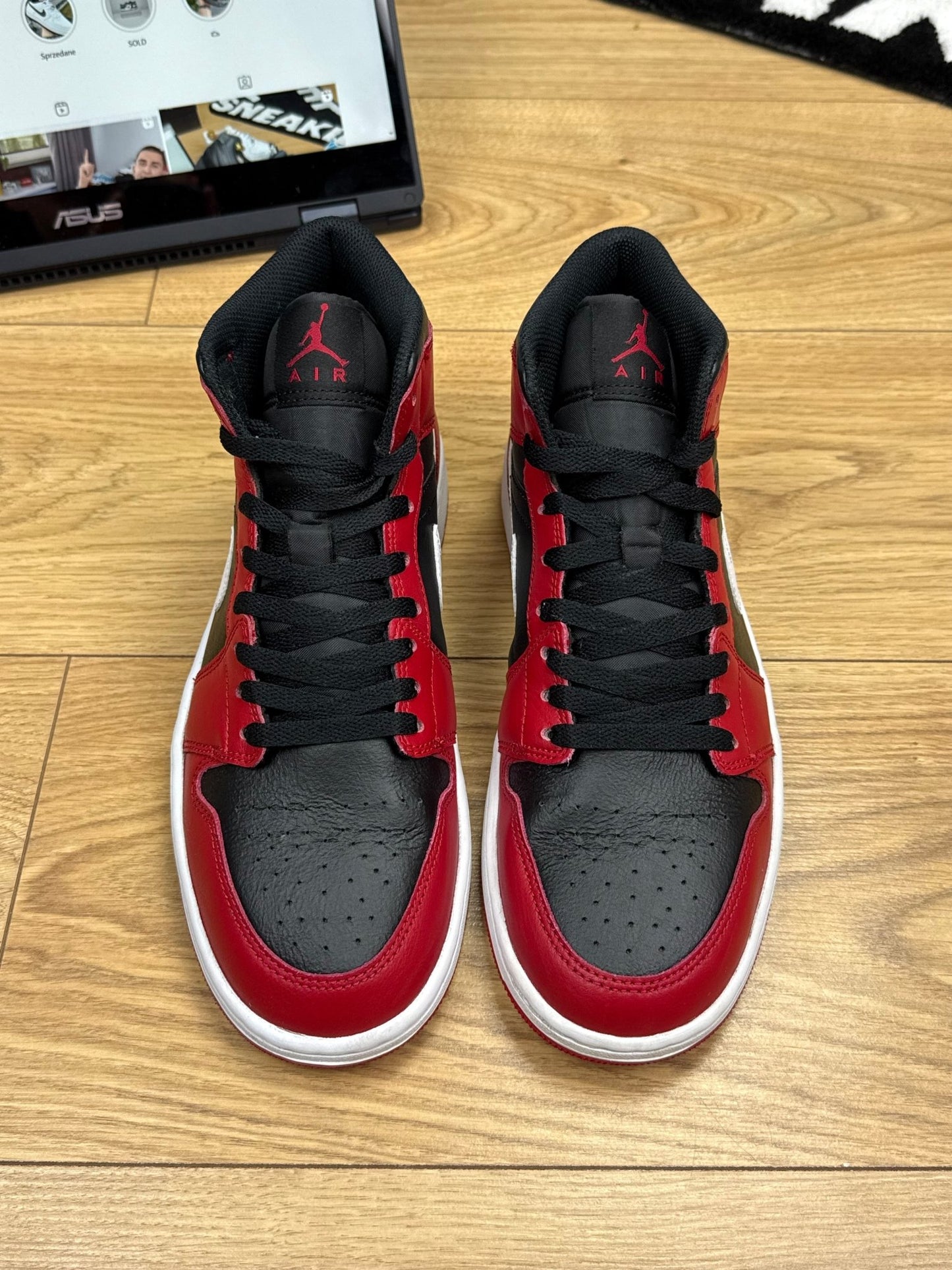 Nike Air Jordan 1 Mid (42.5)