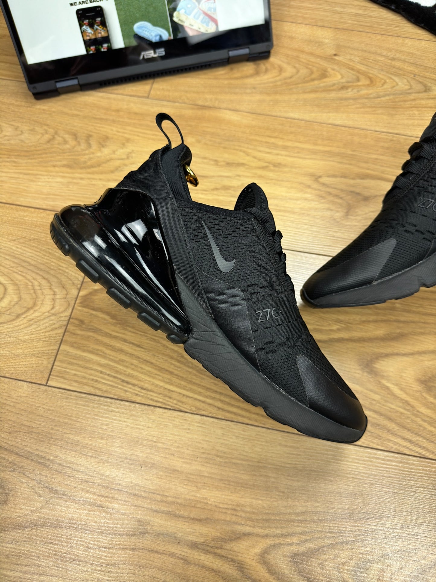 Nike Air Max 270 (42.5)