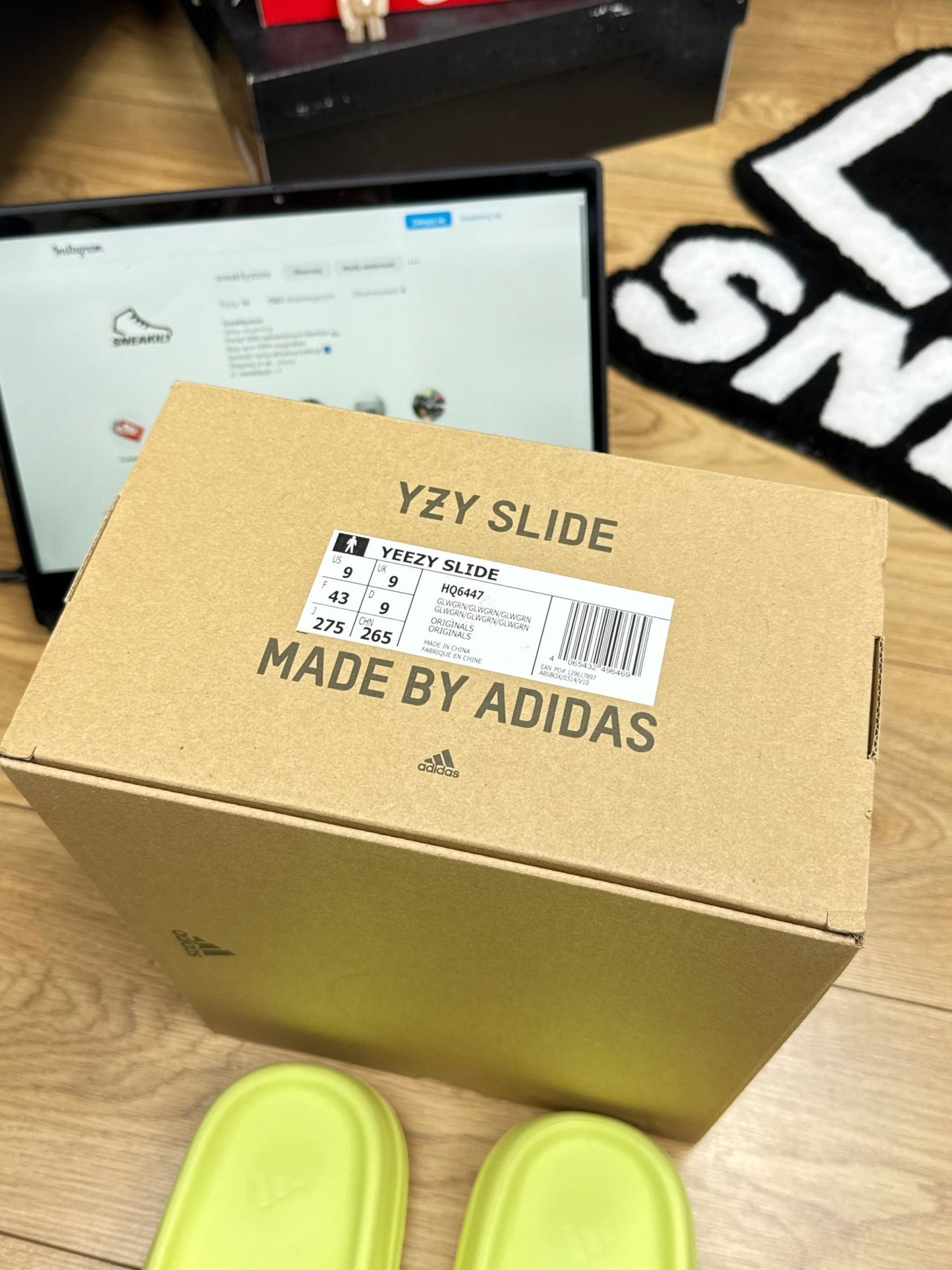 Adidas Yeezy Slides 2022/23 (43)