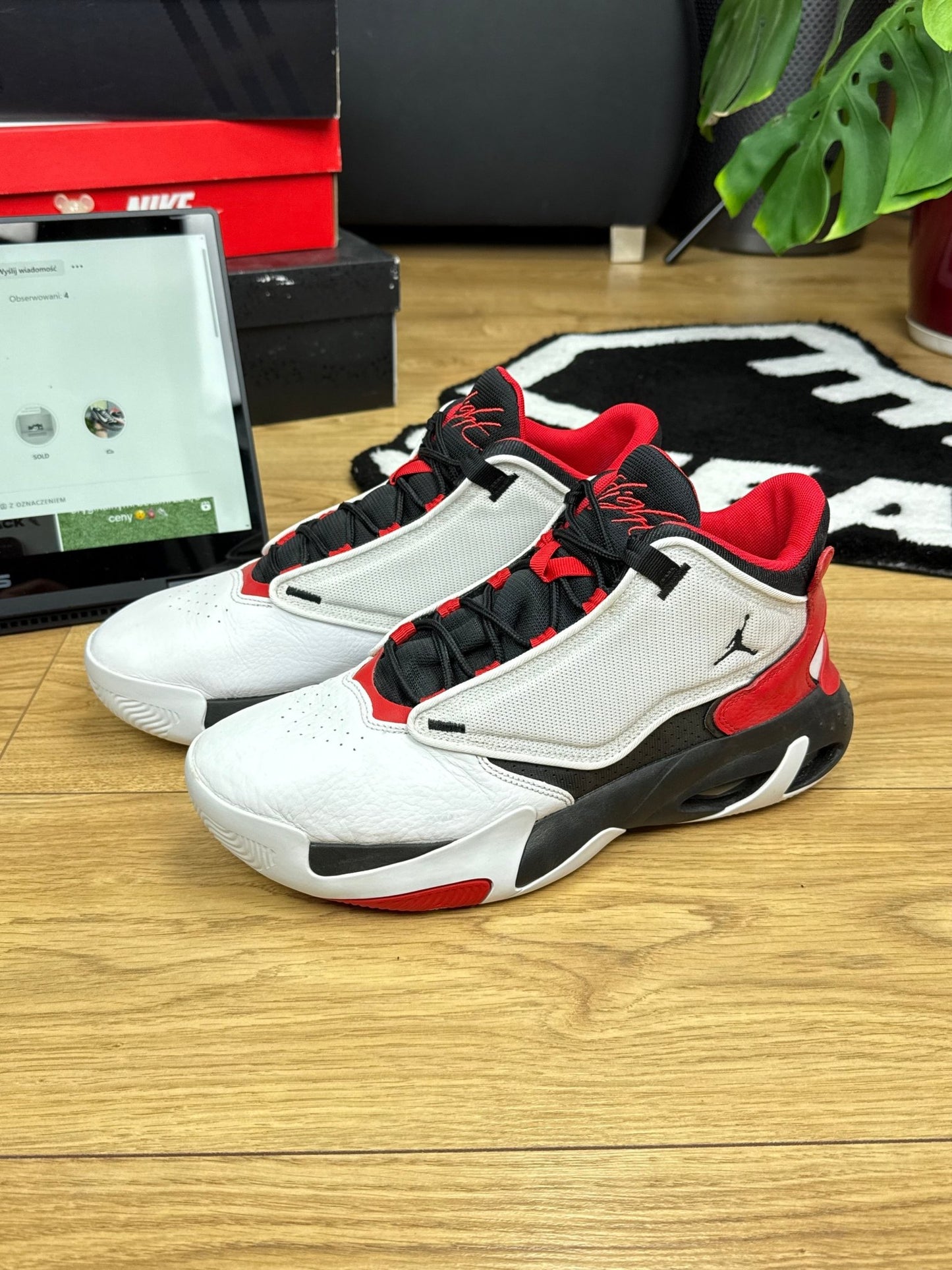 Nike Air Jordan Max Aura 4 (45.5)