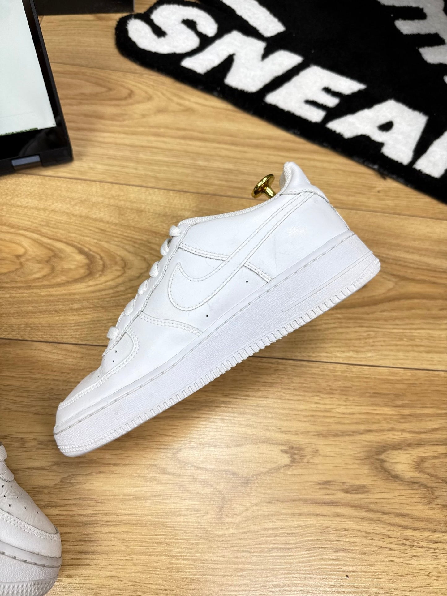 Nike Air Force 1 Low (38.5)