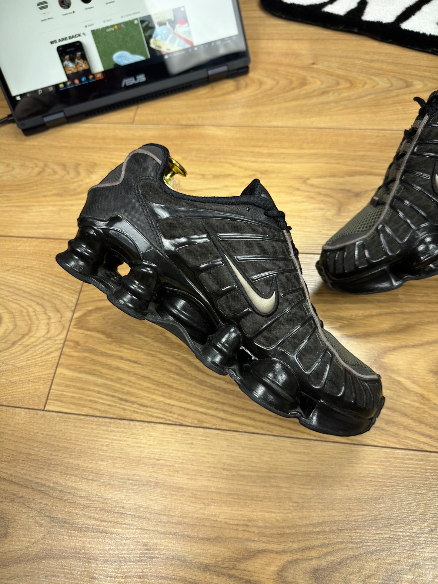 Nike Shox TL (40.5)