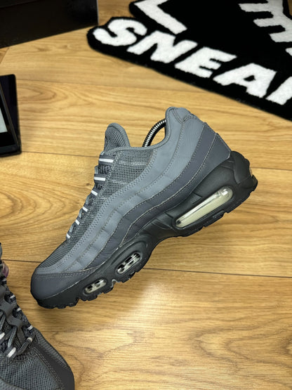 Nike Air Max 95 (42.5)