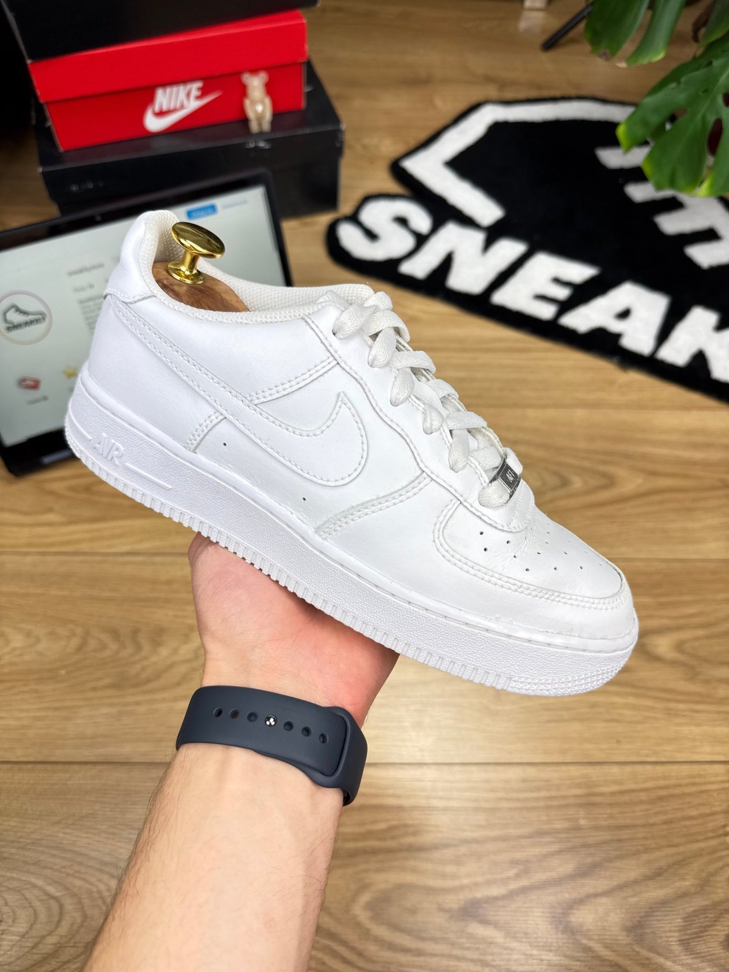 Nike Air Force 1 Low (38.5)