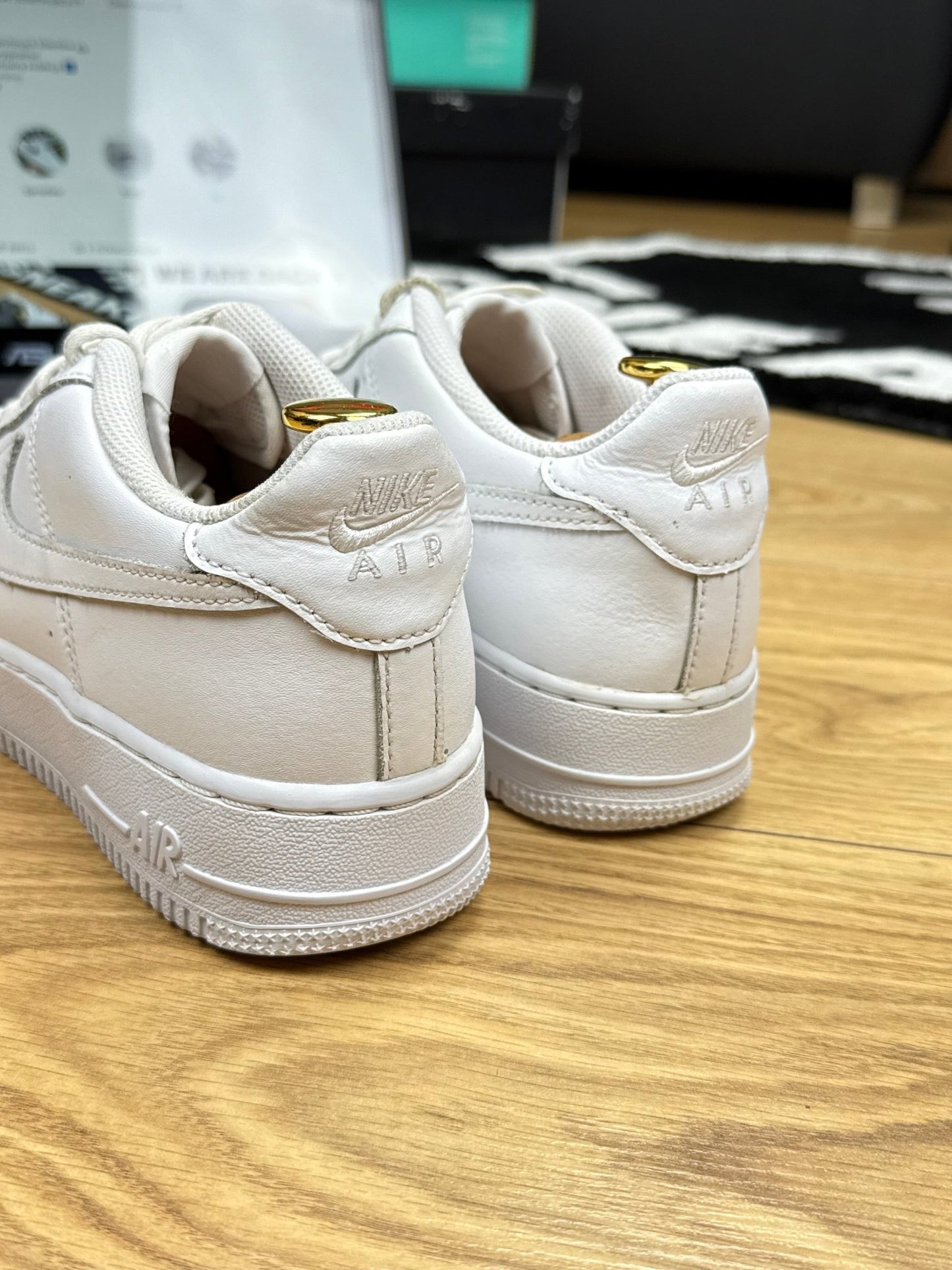 Nike Air Force 1 Low (38.5)
