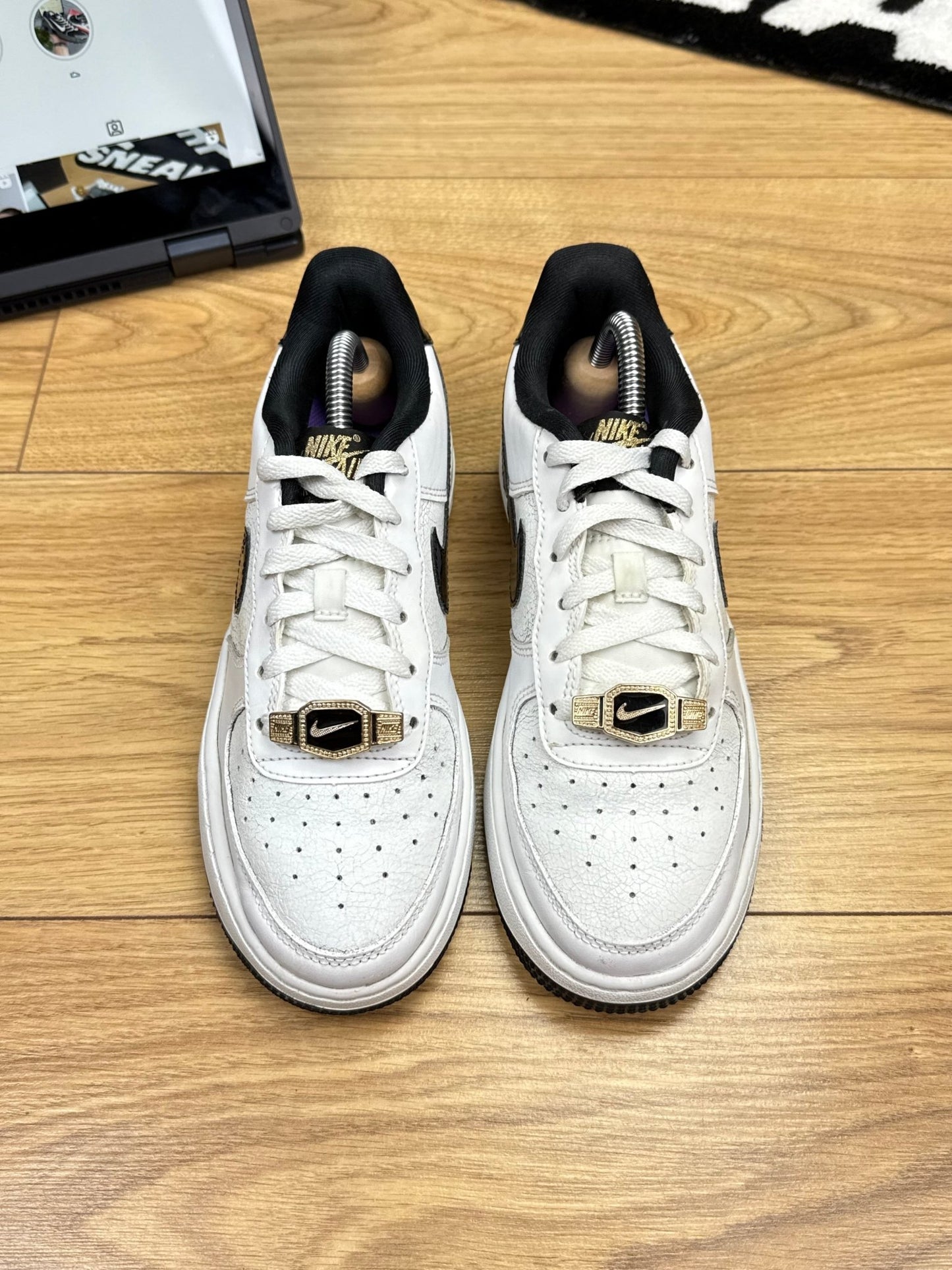 Nike Air Force 1 Low (37.5)