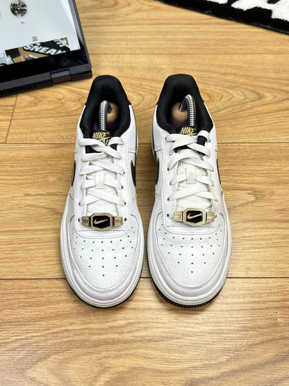 Nike Air Force 1 Low (37.5)