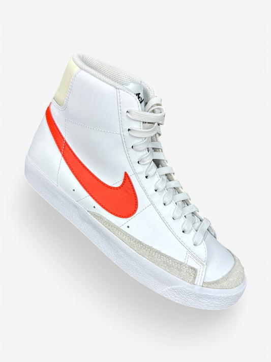Nike Blazer Mid 77 (40)