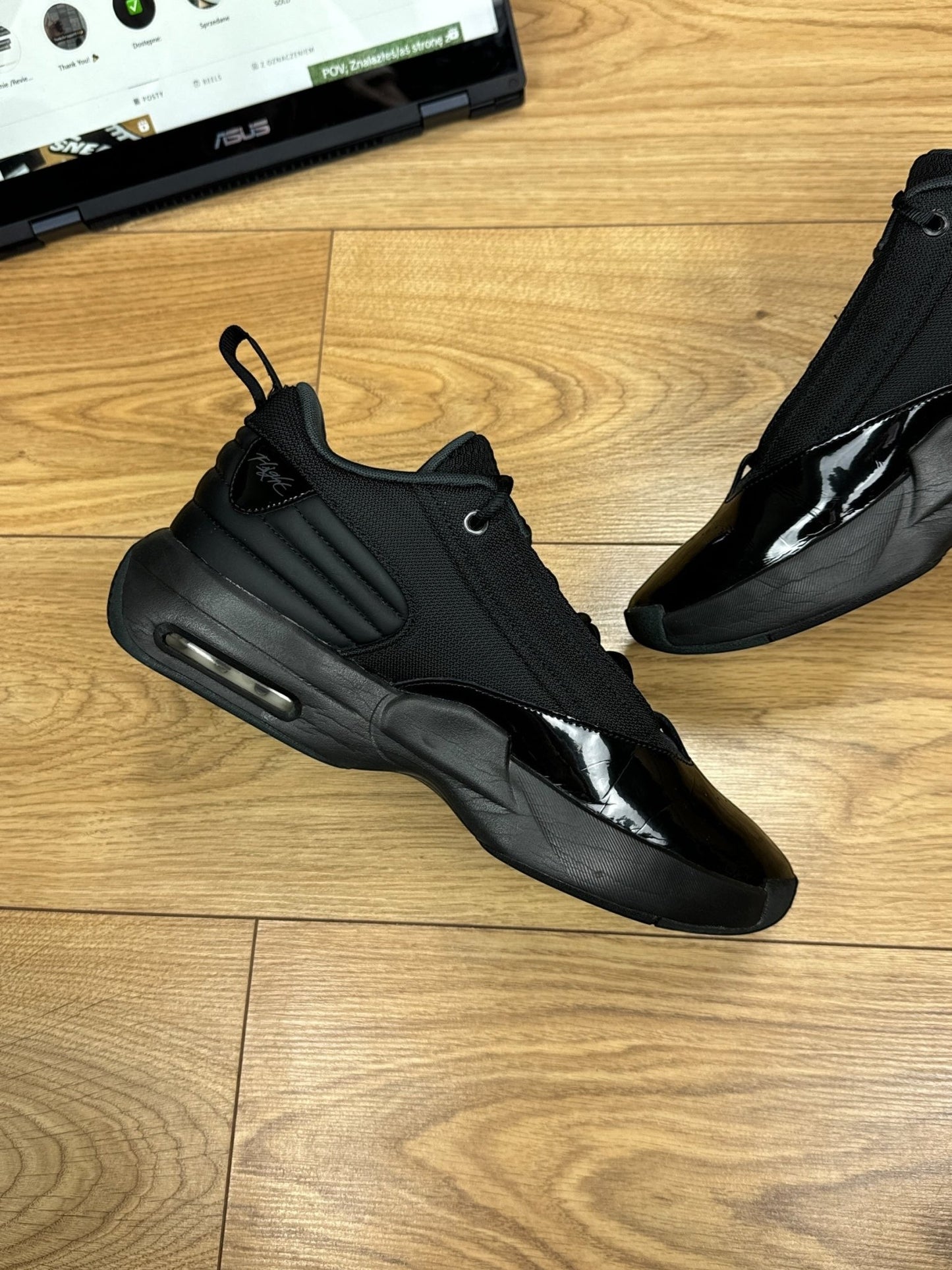 Nike Air Jordan Max Aura 6 (44)
