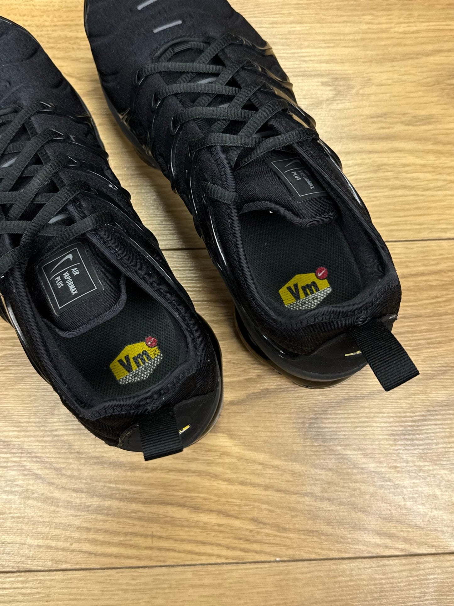 Nike Air Vapormax Plus (42.5)