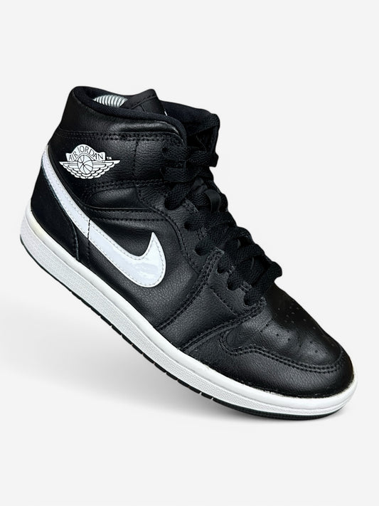 Nike Air Jordan 1 Mid (37.5)