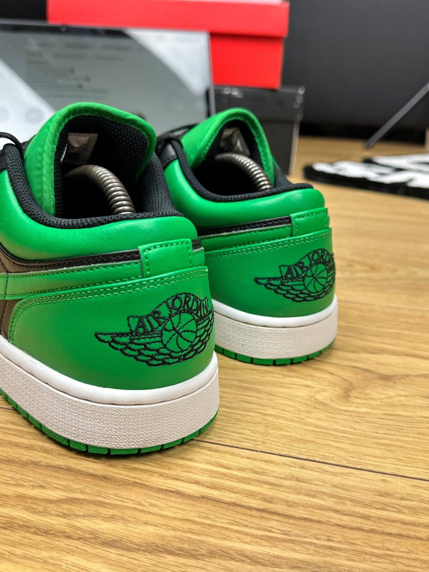 Nike Air Jordan 1 Low (44)