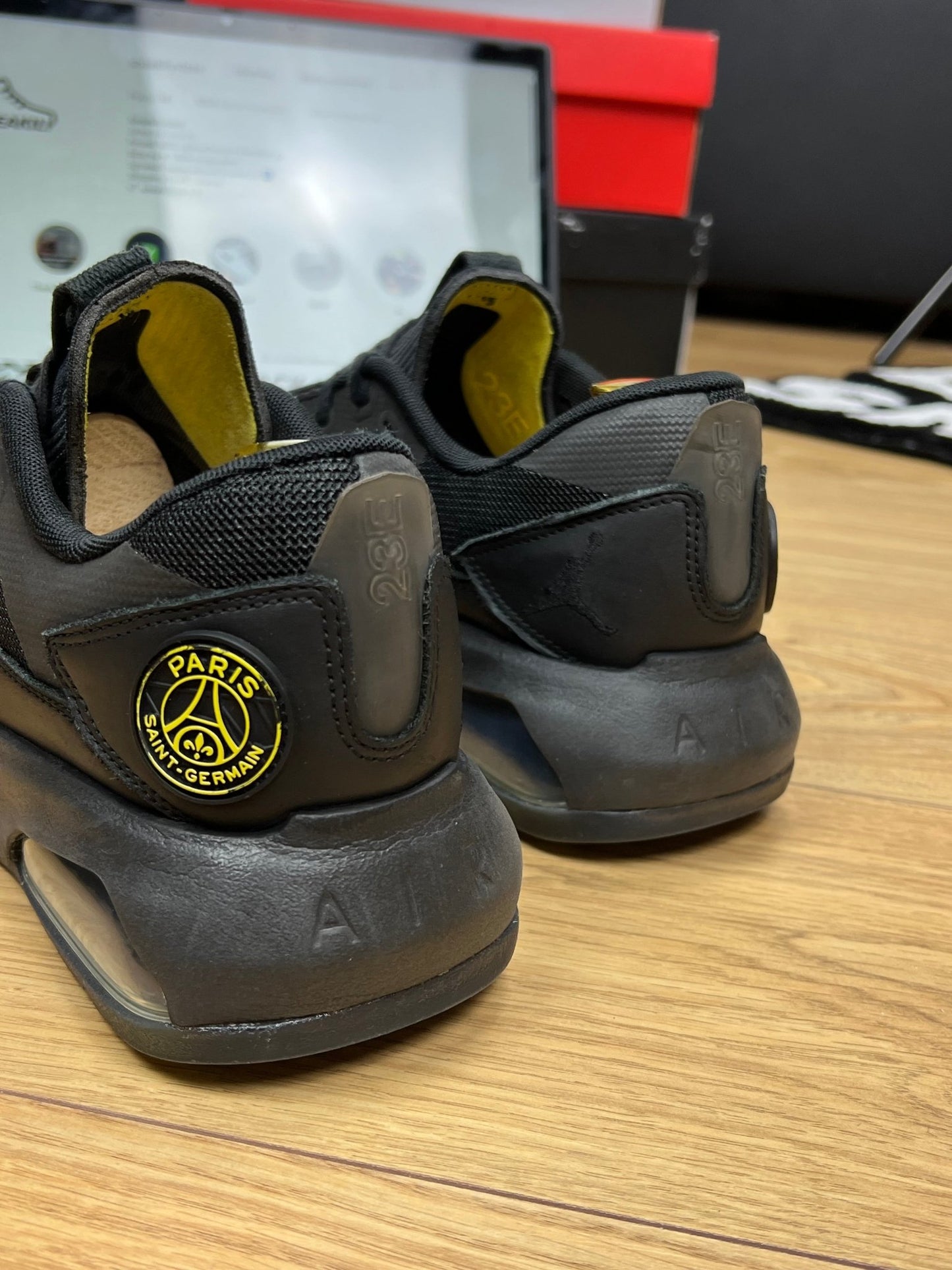 Nike Air Jordan 200E Psg (42.5)