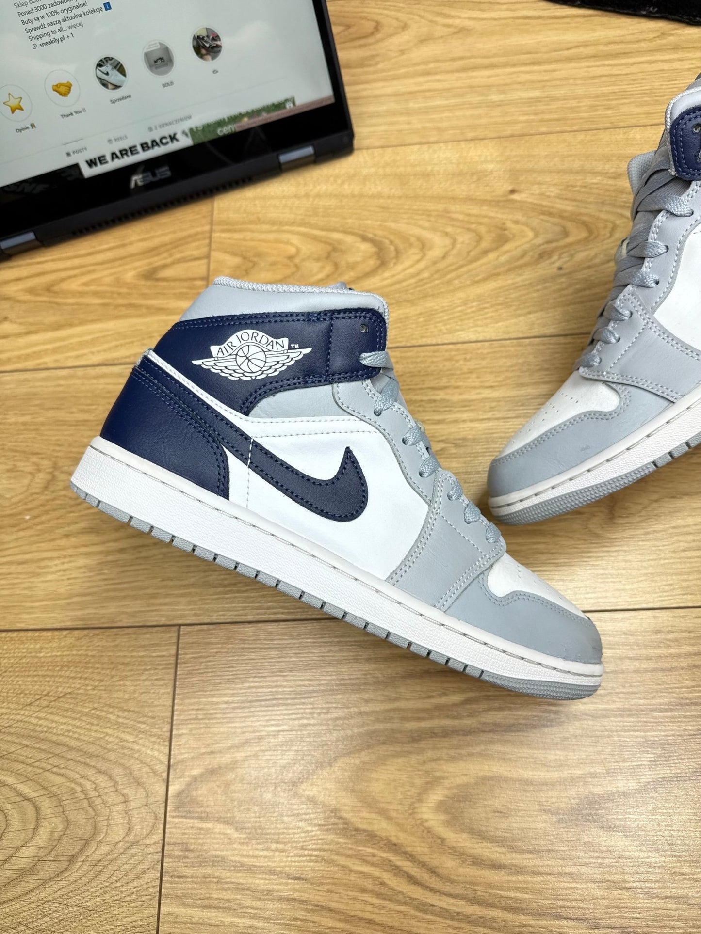 Nike Air Jordan 1 Mid (42.5)
