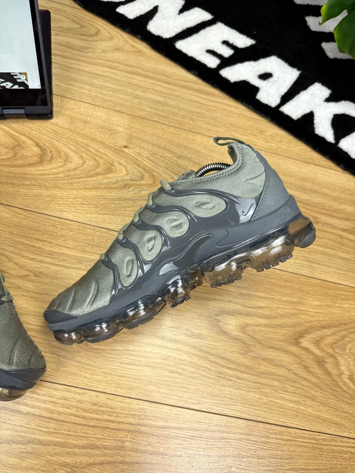 Nike Air Vapormax Plus (42.5)
