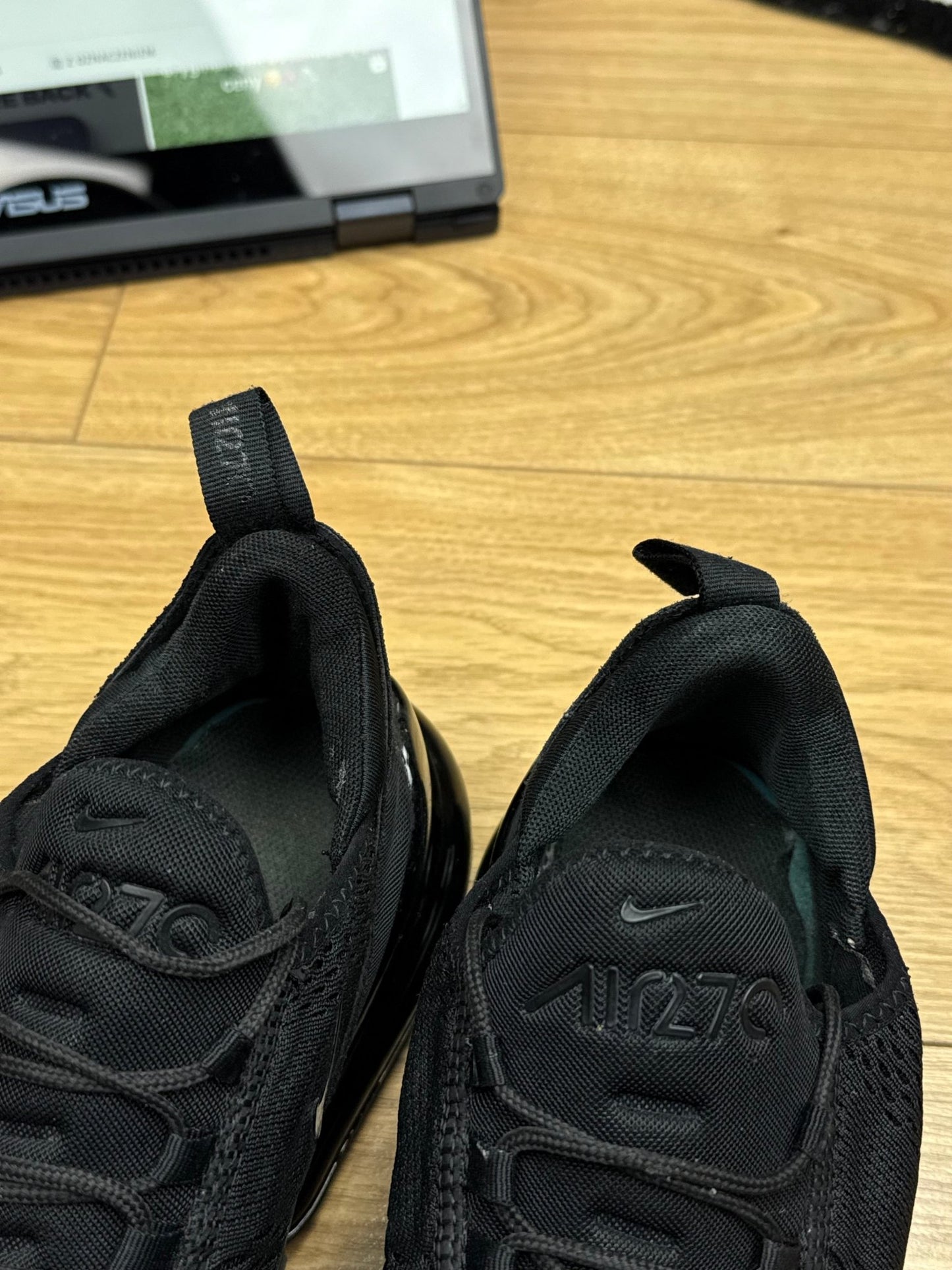 Nike Air Max 270 (44)