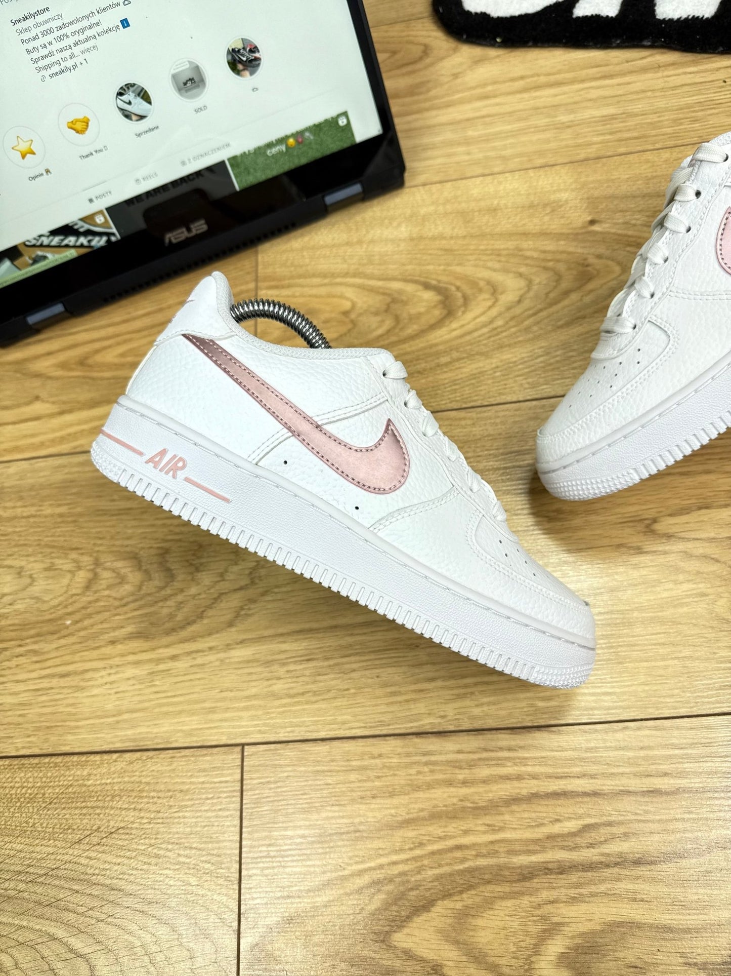 Nike Air Force 1 Low (37.5)
