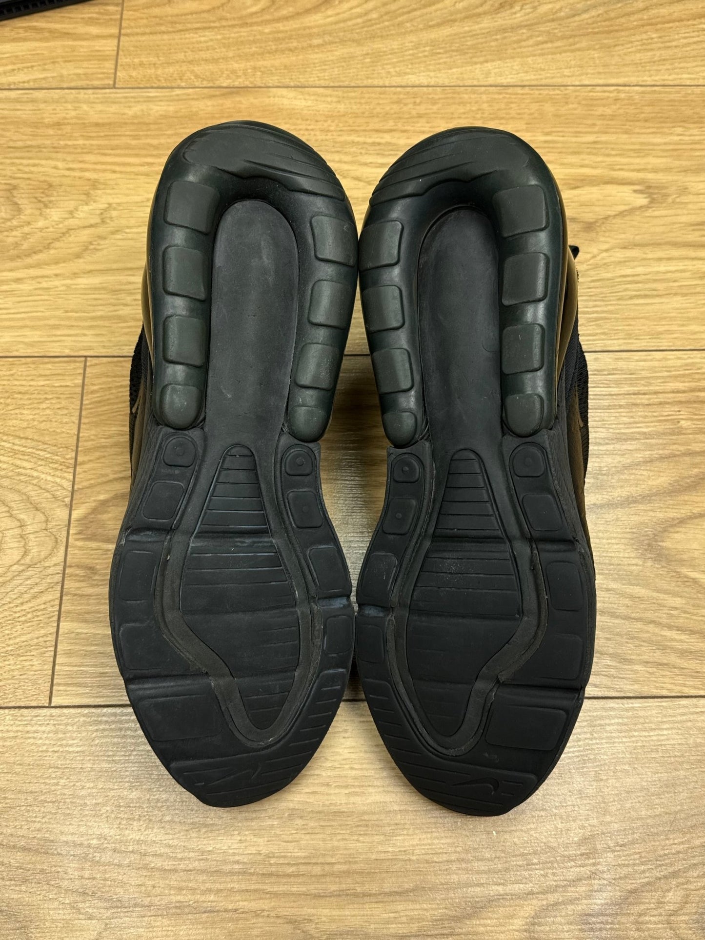 Nike Air Max 270 (44)