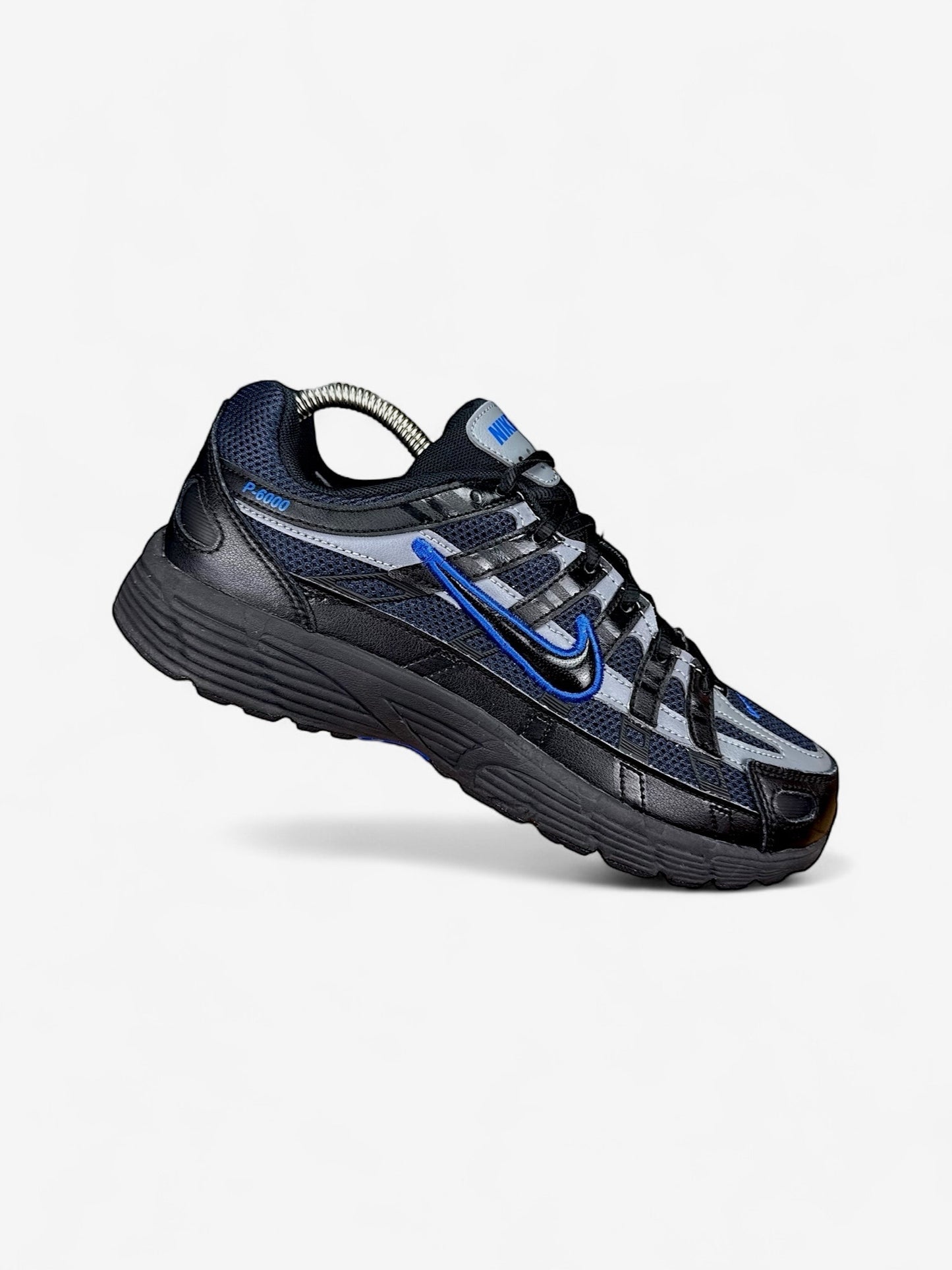 Nike P-6000 (38.5)