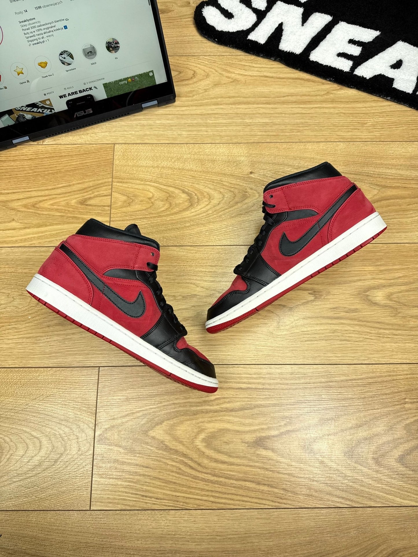 Nike Air Jordan 1 Mid (42)