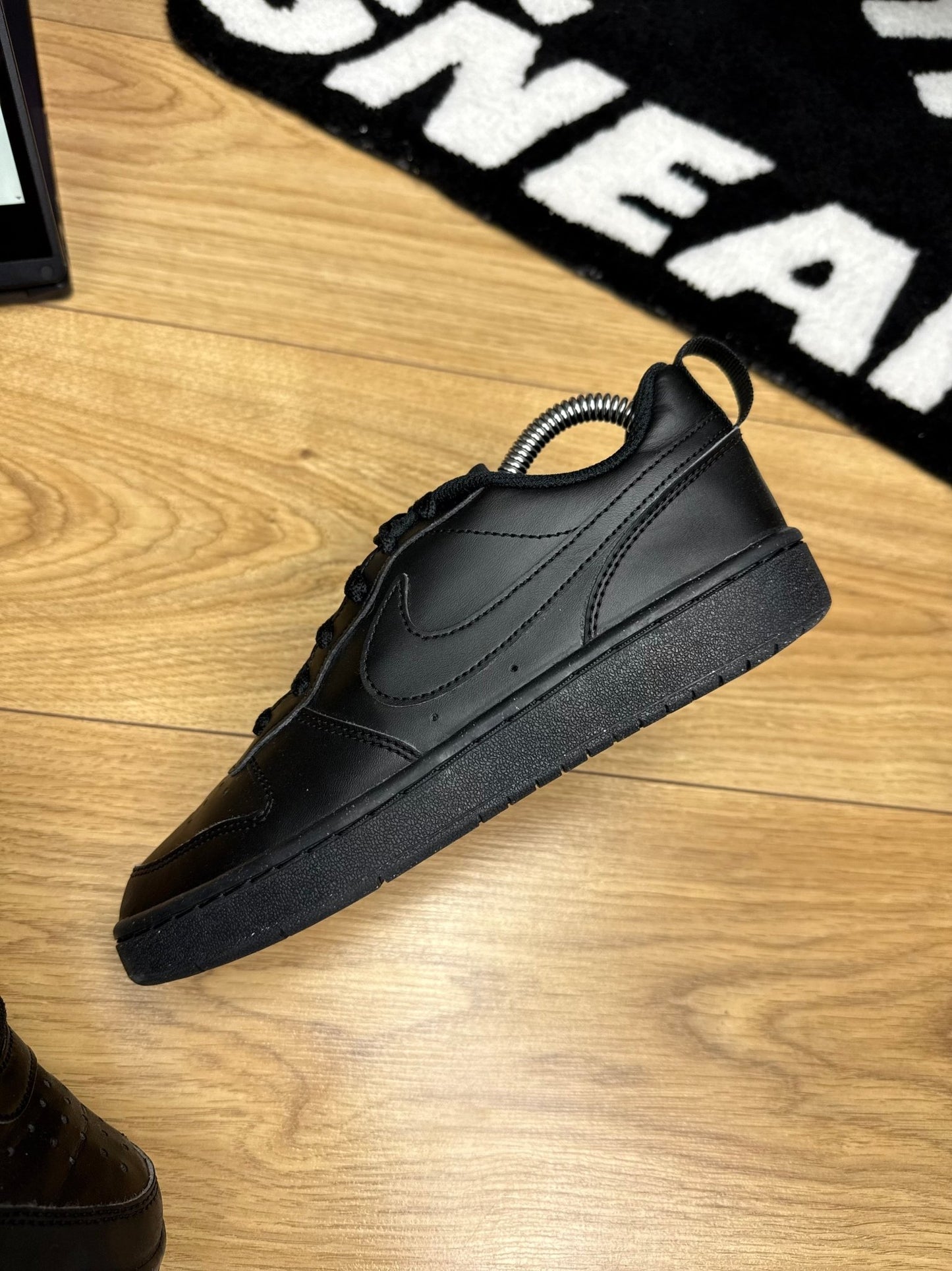 Nike Court Borough (36.5)