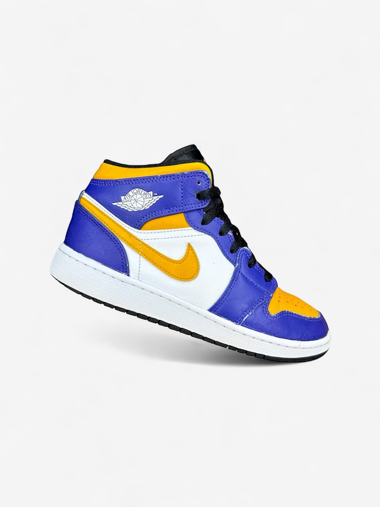 Nike Air Jordan 1 Mid (38)