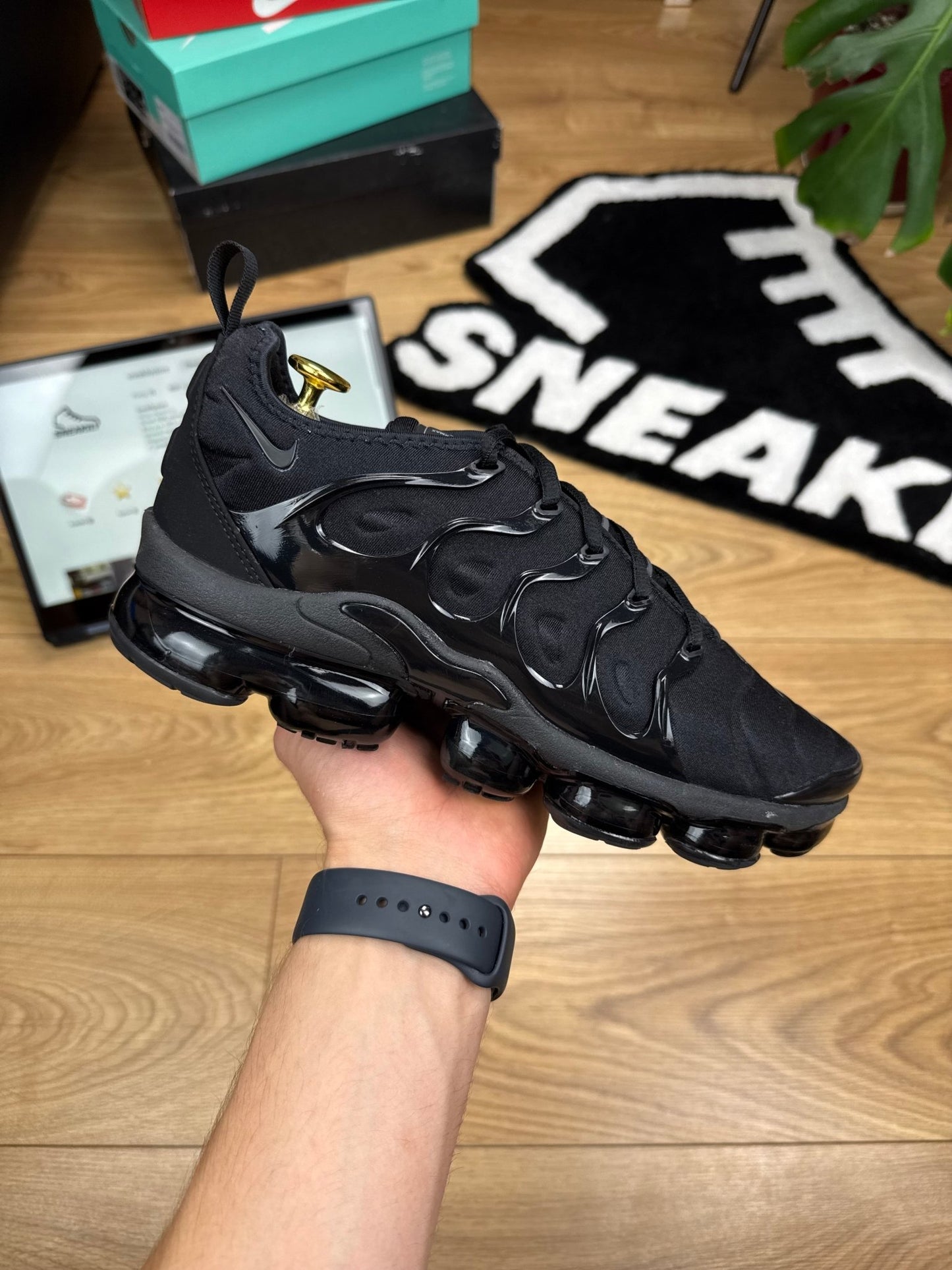 Nike Air Vapormax Plus (42)