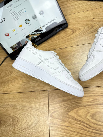 Nike Air Force 1 Low (38.5)