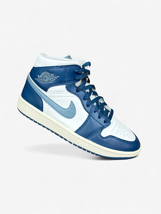 Nike Air Jordan 1 Mid (40)