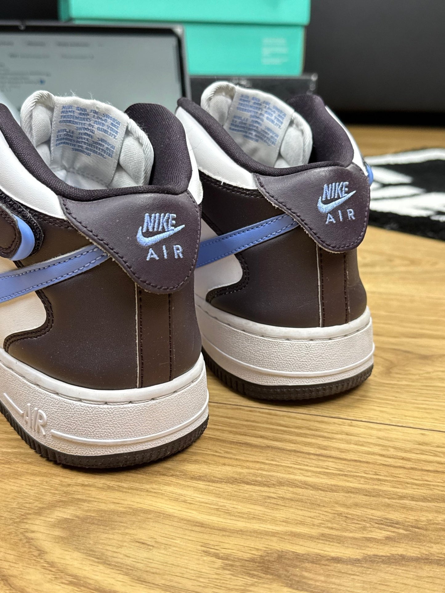 Nike Air Force 1 Mid (38.5)