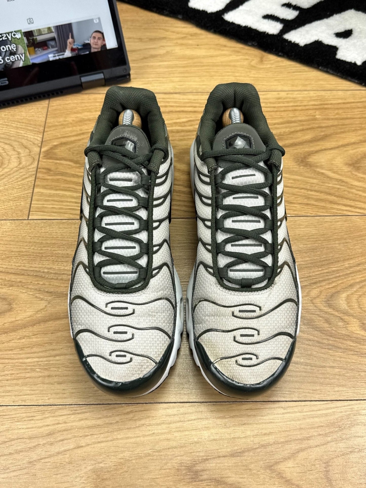Nike Air Max Plus (43) - sneakilystore