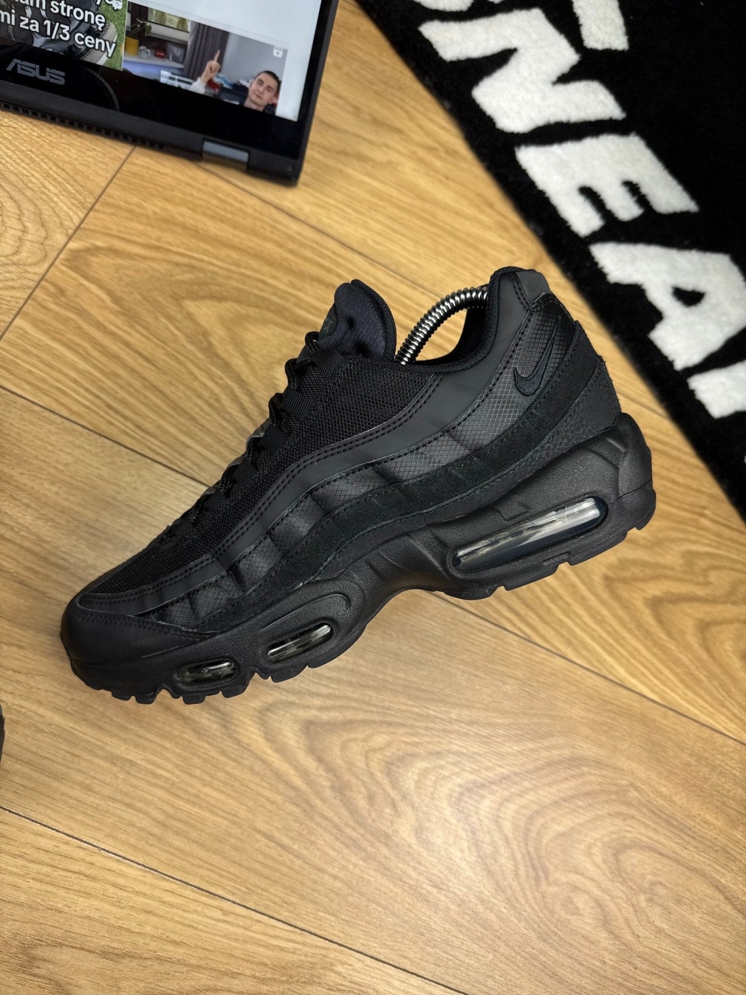 Nike Air Max 95 (42.5) - sneakilystore