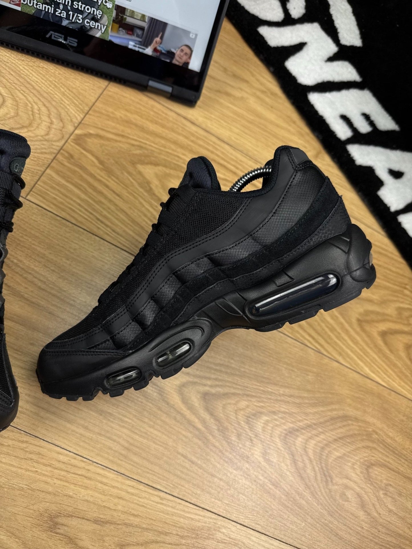 Nike Air Max 95 (42.5) - sneakilystore