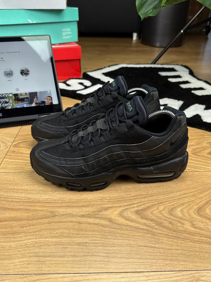 Nike Air Max 95 (42.5) - sneakilystore