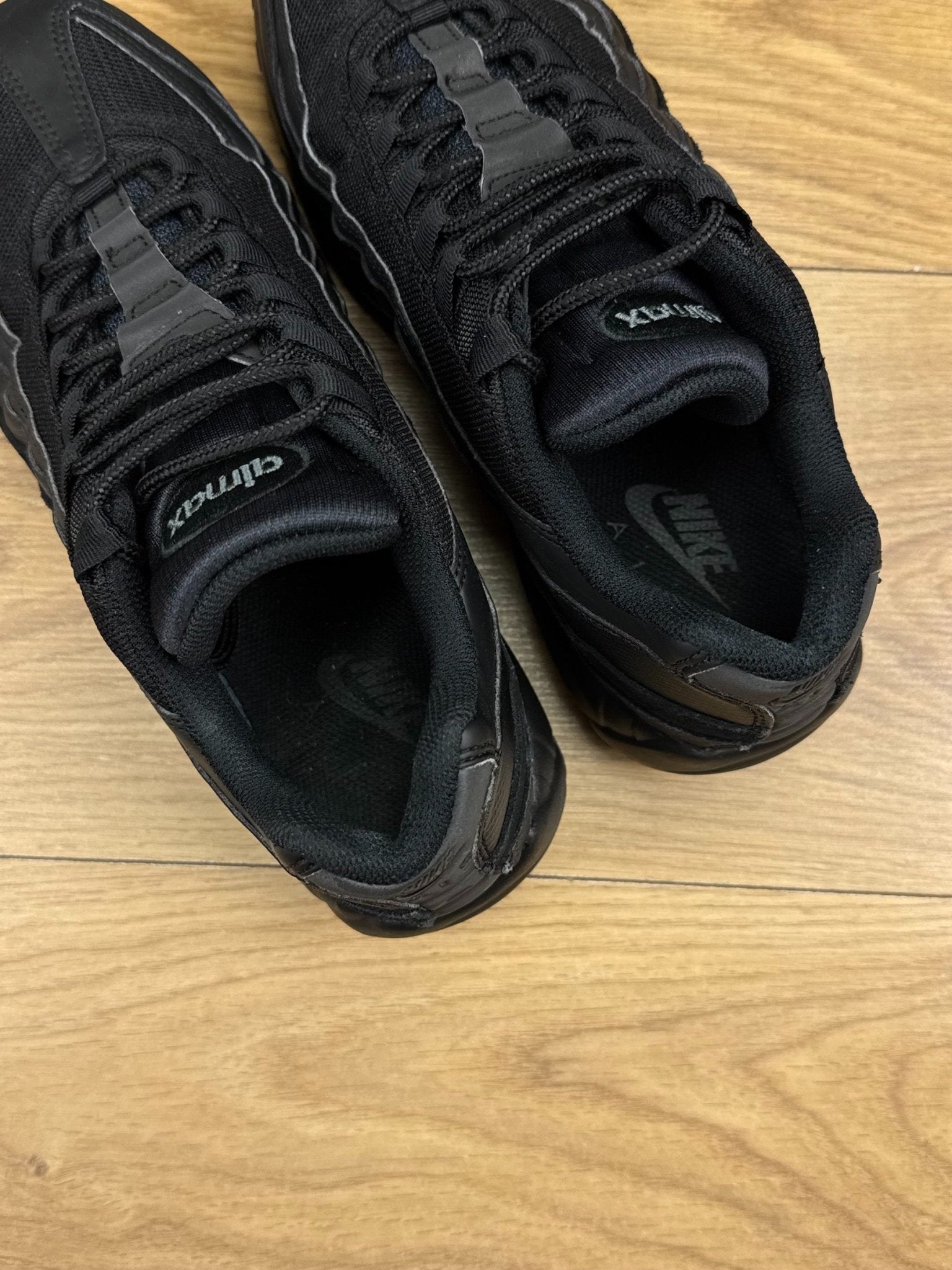Nike Air Max 95 (42.5) - sneakilystore