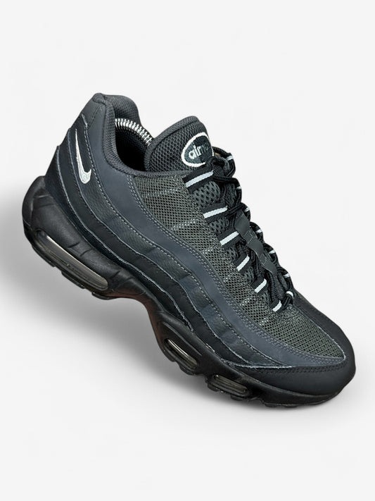 Nike Air Max 95 (42.5)