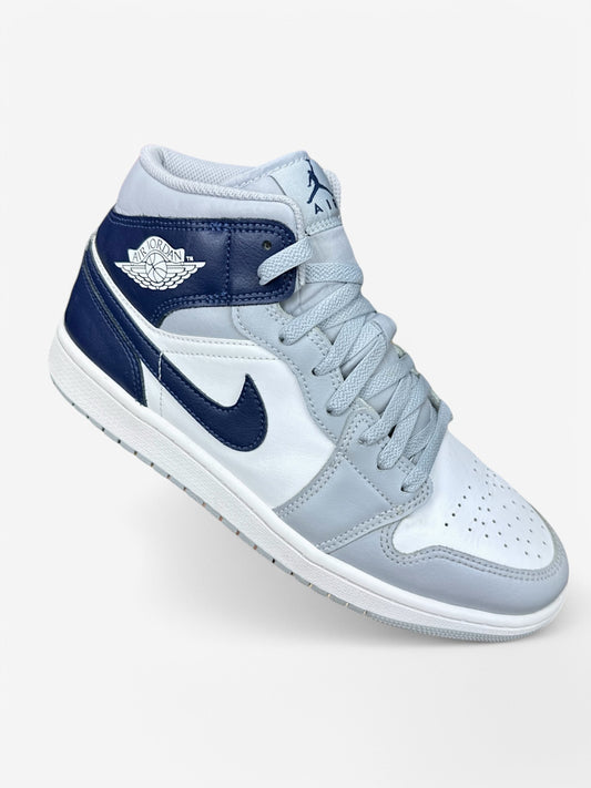 Nike Air Jordan 1 Mid (44)