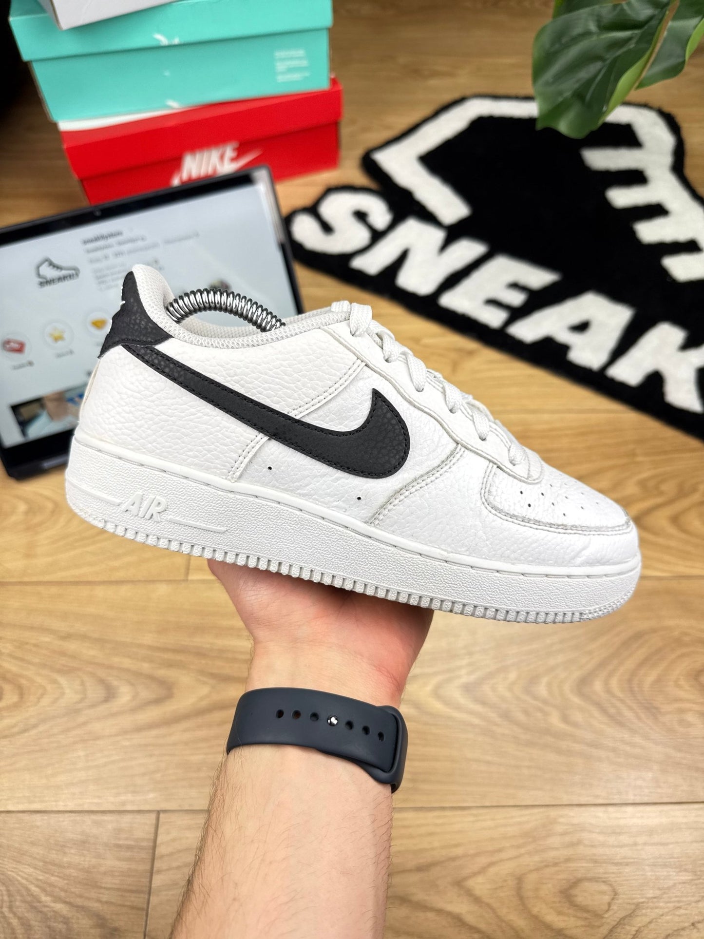 Nike Air Force 1 Low (38.5)
