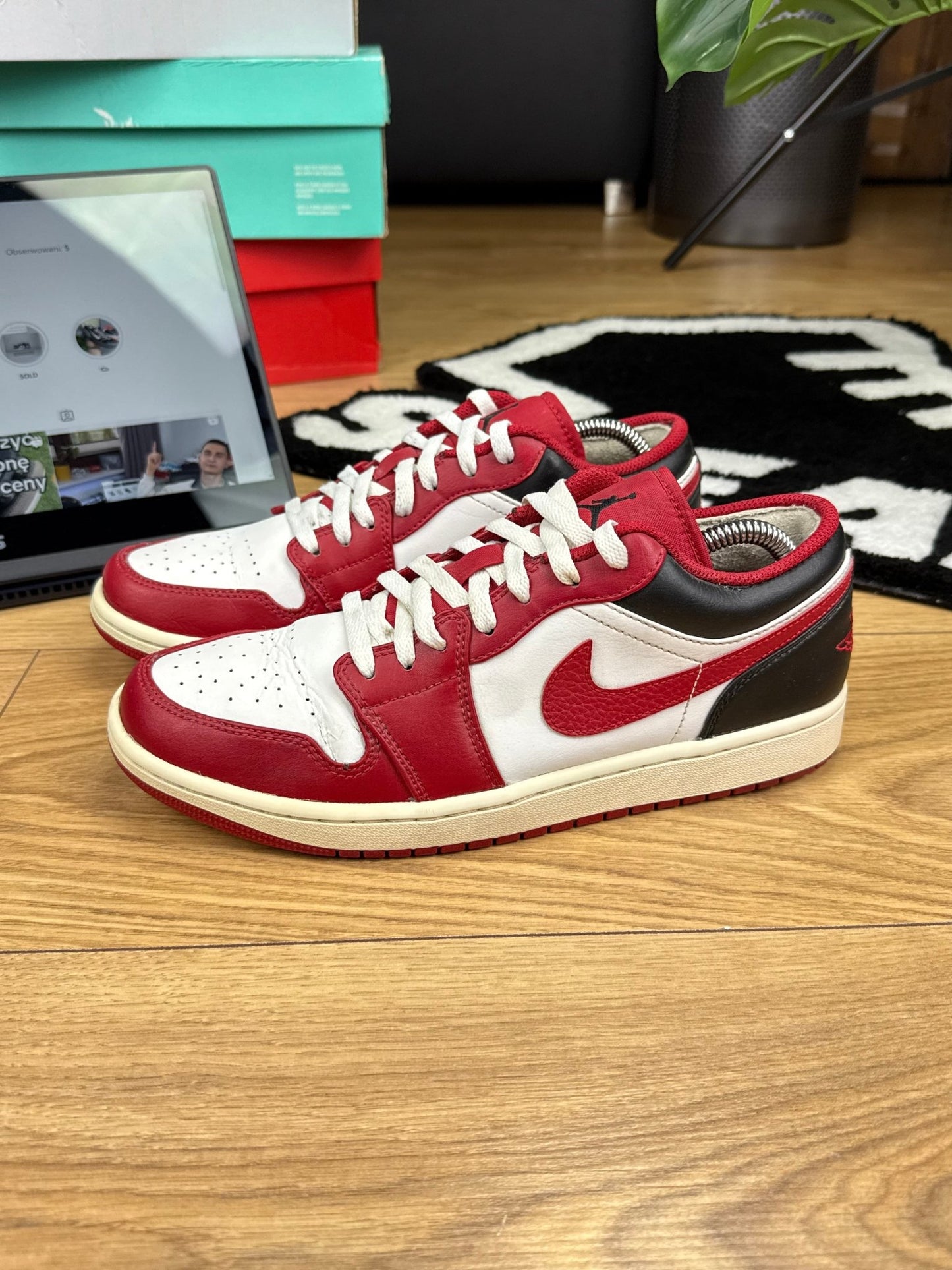 Nike Air Jordan 1 Low (43) - sneakilystore