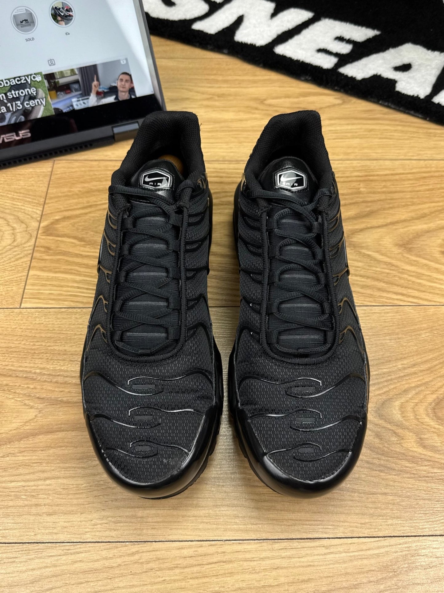 Nike Air Max Plus (45.5) - sneakilystore