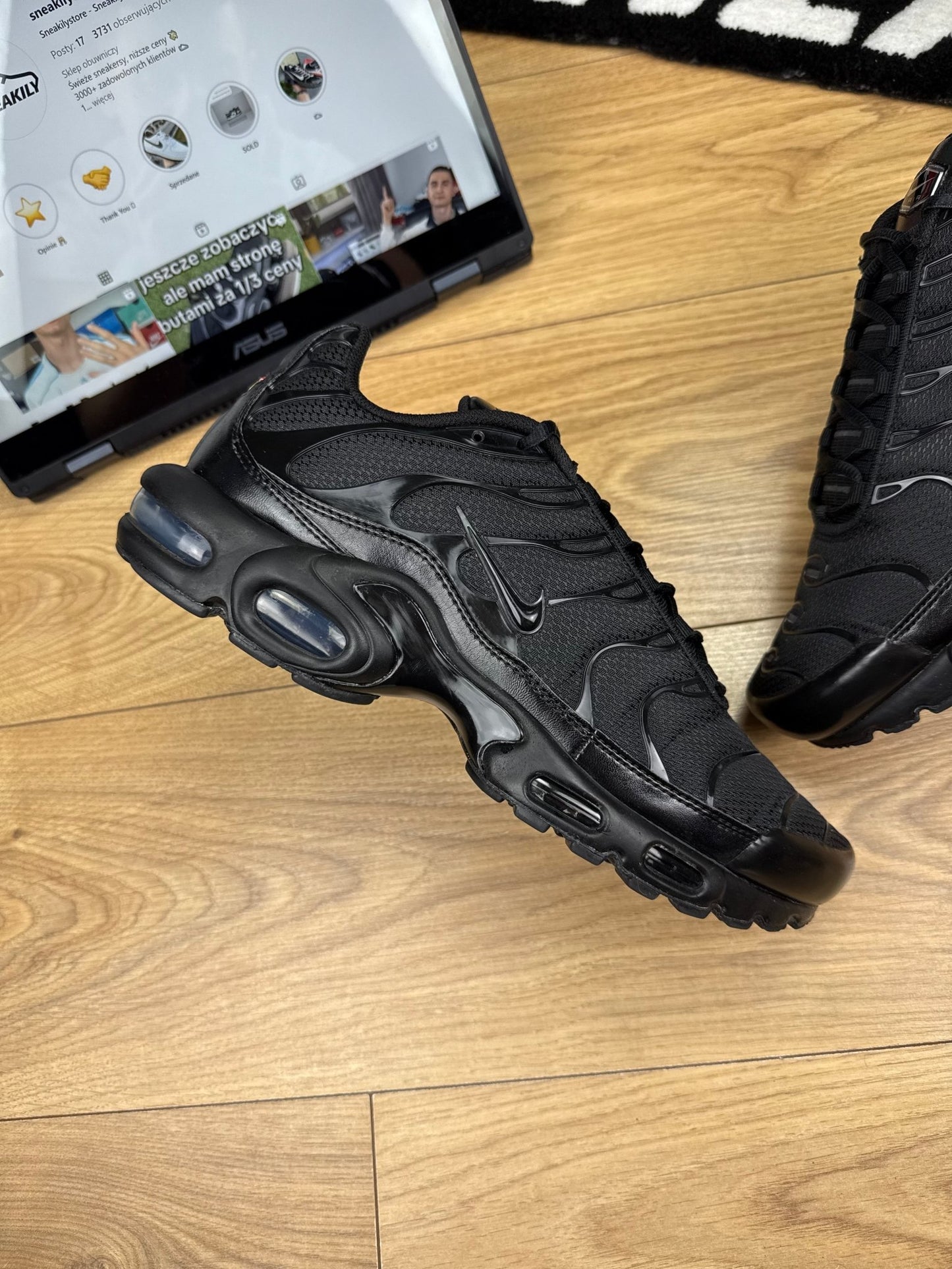 Nike Air Max Plus (45.5) - sneakilystore