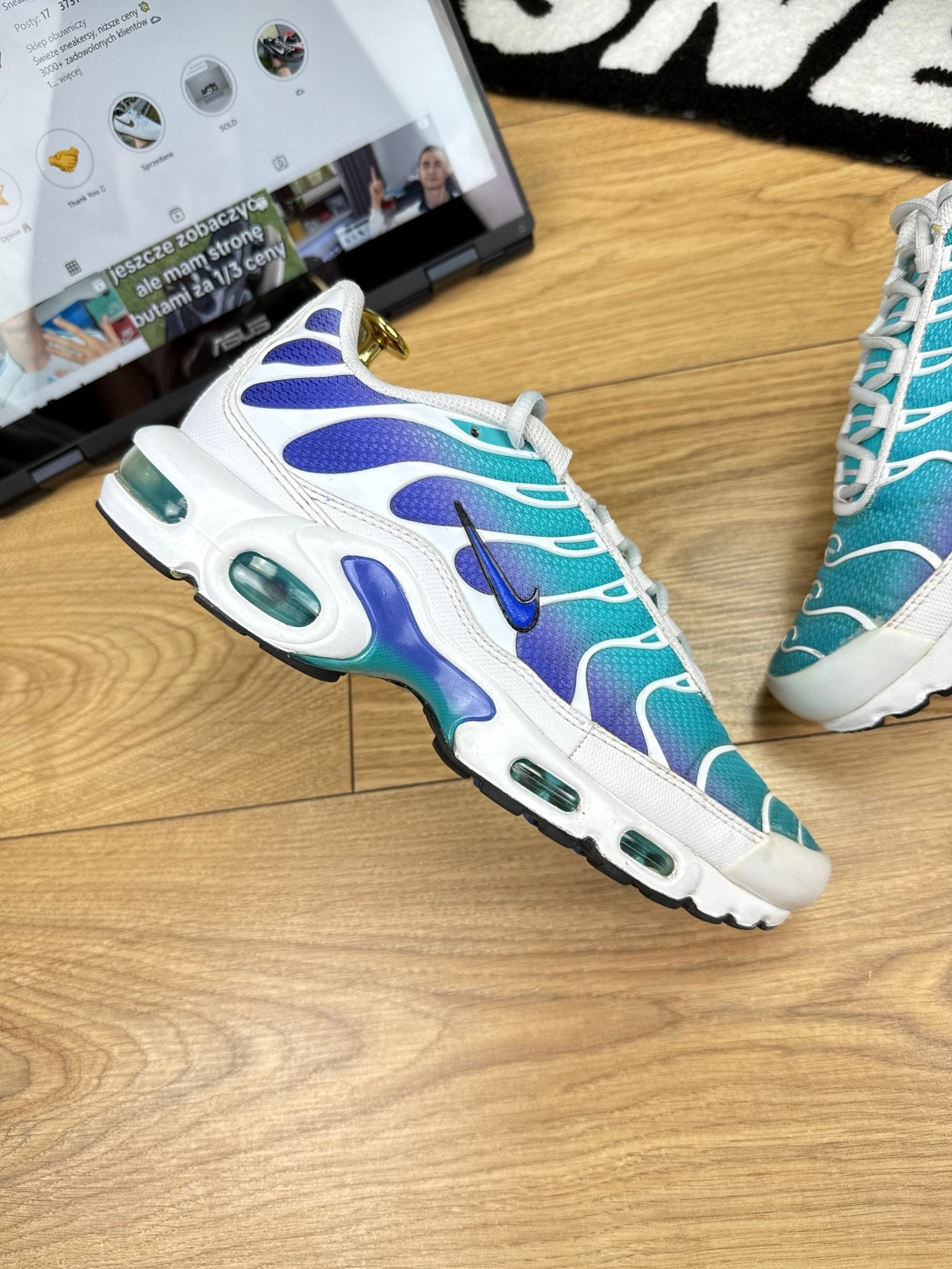Nike Air Max Plus (41) - sneakilystore