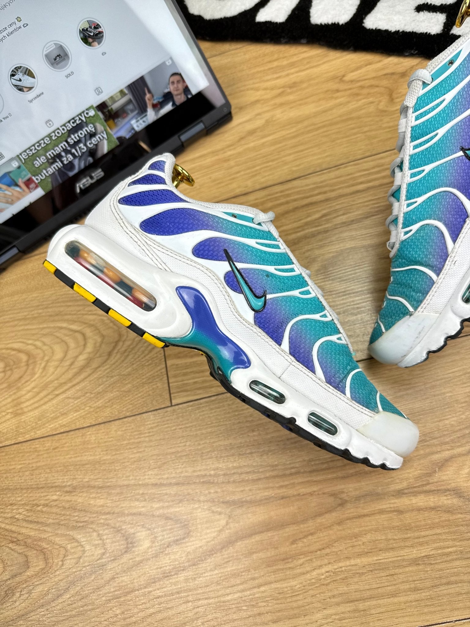 Nike Air Max Plus (41) - sneakilystore