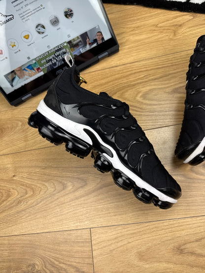 Nike Air Vapormax Plus (45) - sneakilystore